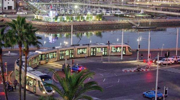 Rabat Tram de Rabat Salé Marina du Bouregreg 7Pbh13J.image corps article