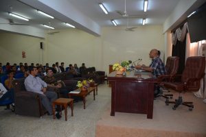 كلية التربية للعلوم الصرفة تقيم ندوة عن الرياضيات1