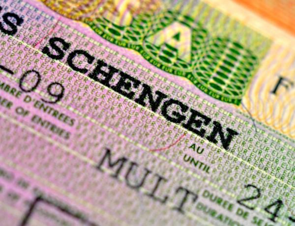 schengen 226653835