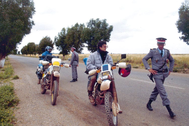 مركز الدرك الملكي بالمحمدية يعتقل تاجر المخدرات الملقب بالعالية ويحيله على انظار وكيل الملك 1 IMG 20180926 WA0057