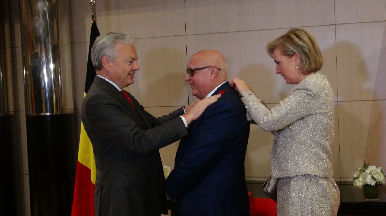 بالصور :أميرة بلجيكا توشح رجل الأعمال المغربي" سعيد لعلج" بوسام ملكي رفيع 1 IMG 20181126 WA0207