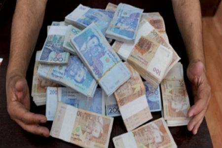 عاجل :مدير بنك يختلس 5 ملايير سنتيم و يفر إلى كندا 1 632017 98e3c