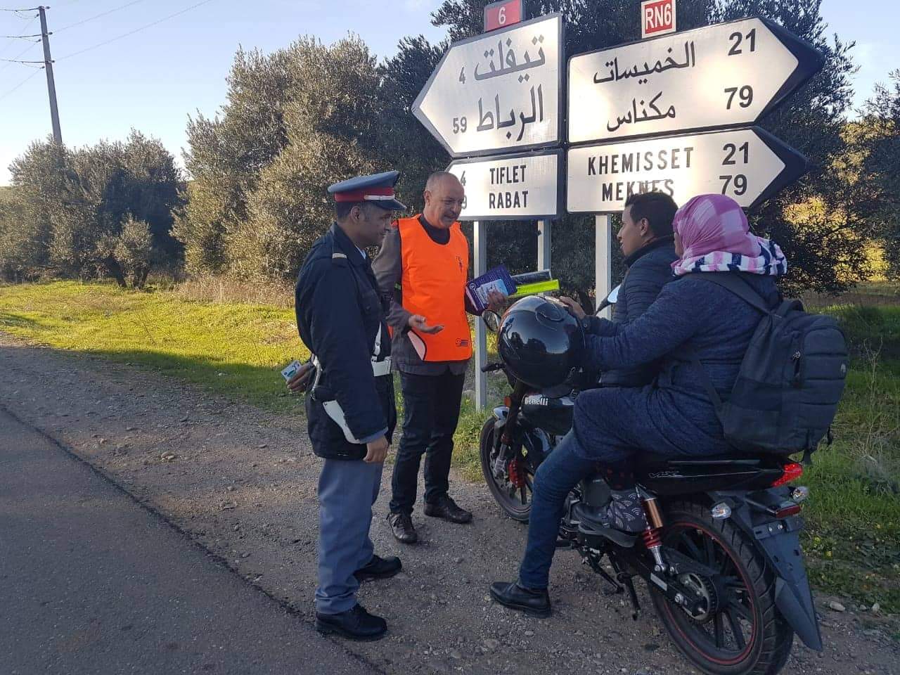 جمعية الوسط الاجتماعي تنظم حملة تحسيسية بمخاطر الطريق 1 received 763693587333087