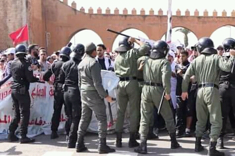 بالصور :مسيرة الأساتذة المتعاقدين تتحول الى أحداث عنف وكر وفر بالعاصمة الرباط 1 IMG 20190221 WA0016