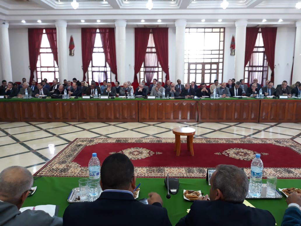 انعقاد اللجنة التقنية الإقليمية بخريبكة حول موضوع "آليات تشجيع الاستثمار ومناخ الأعمال لخلق فرص الشغل بالإقليم" 1 IMG 20190226 WA0034