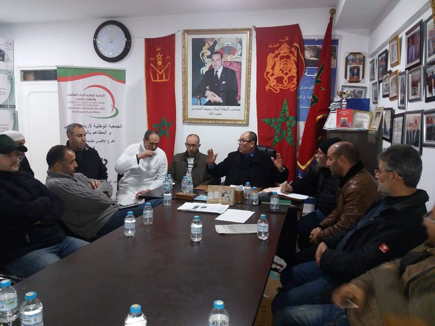 المطالبة بتكوين العنصر البشري العامل في المقاهي والمطاعم بطنجة 1 received 345611419627669