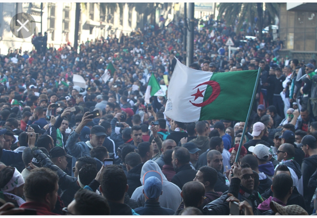 حالة ترقب عشية تظاهرات الجمعة للمطالبة برحيل الرئيس الجزائري 1 IMG 20190328 WA0059