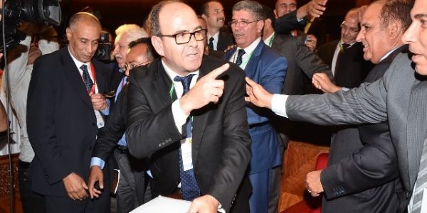 برلماني ينطح بنشماس ويرسله إلى المستعجلات بسبب صراع كعكة المناصب داخل مجلس النواب 1 IMG 20190418 WA0097