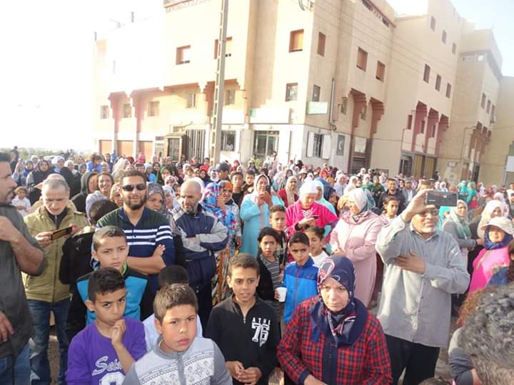 المحمدية: معتقلي البرادعة يغادون السجن المحلي والفرحة تعم ارجاء الحي 1 WhatsApp Image 2019 04 16 at 21.56.00