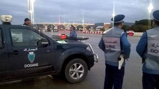 أمن ميناء طنجة المتوسط يحبط عملية لتهريب أزيد خمسة أطنان من مادة الشيرا 1 1532460505الجمارك 2 4tWvrs2.image corps article