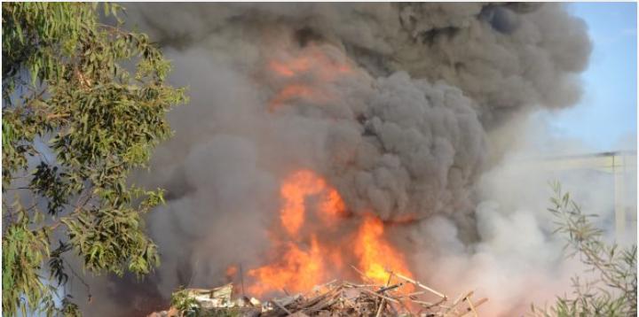 تفاصيل الحريق المهول الذي شب في ساحة تجميع الخردات بشركة "مغرب ستيل " 1 IMG 20190713 WA0150