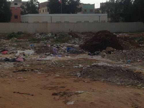 اولادافرج الجديدة..انتشار ظاهرة رمي مخلفات البناء والأزبال في الاماكن العامة..يهدد بتلوث بيئي في غياب تام لتفعيل القوانين 1 IMG 20190910 WA0027