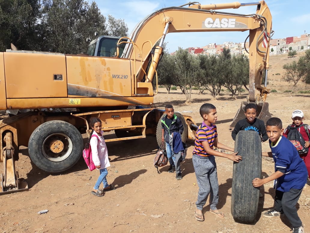 تيفلت وبالصور :انطلاق الأشغال بدوار دراعو،إحدى الأحياء المعنية بالتأهيل. 1 IMG 20190923 WA0022
