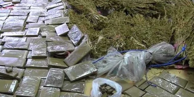 الخميسات :حجز 380 كلغ من الكيف ونحو 300 كلغ من من “الطابا” و10 كلغ من مخدر الشيرا 1 maxresdefault