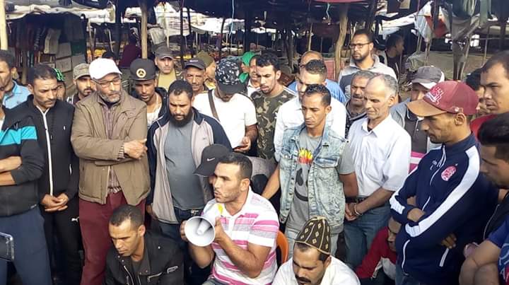 الخميسات :تجمعا مهنيا لمناقشة مشاكل الباعة الجائلين 1 FB IMG 1572280305257