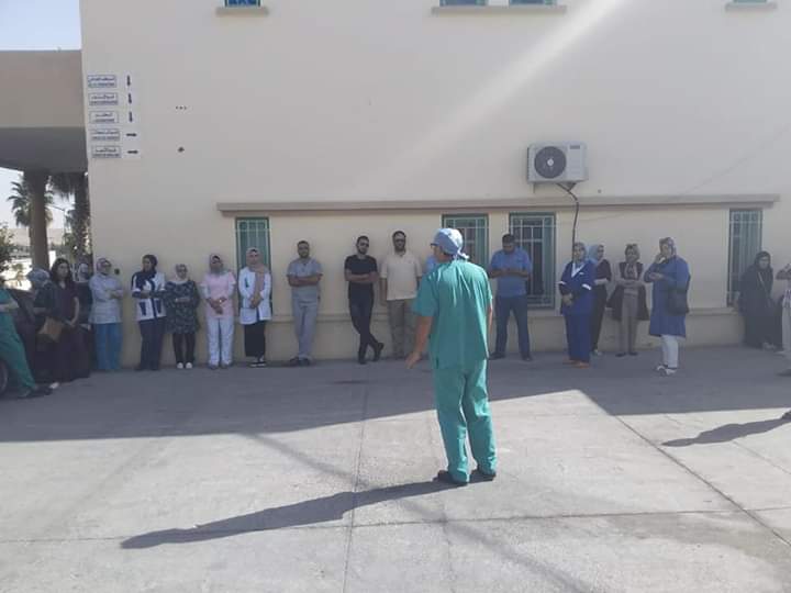 الاطر الصحية بتاوريرت ينظمون وقفة إحتجاجية تنديدا بالإعتداء على تقني أشعة 1 IMG 20191001 WA0035