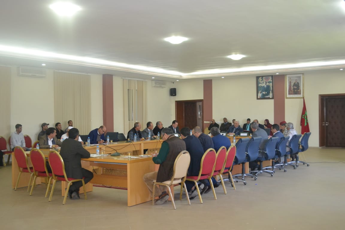 دورة استتنائية ساخنة بالمجلس الاقليمي. 1 IMG 20191114 WA0051