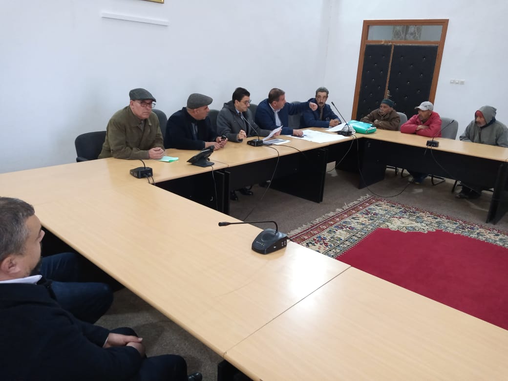 تيفلت :رئيس المجلس يجتمع مع ملاكي أرض الزيتونة في إطار تسوية الملف. 1 IMG 20200114 WA0008