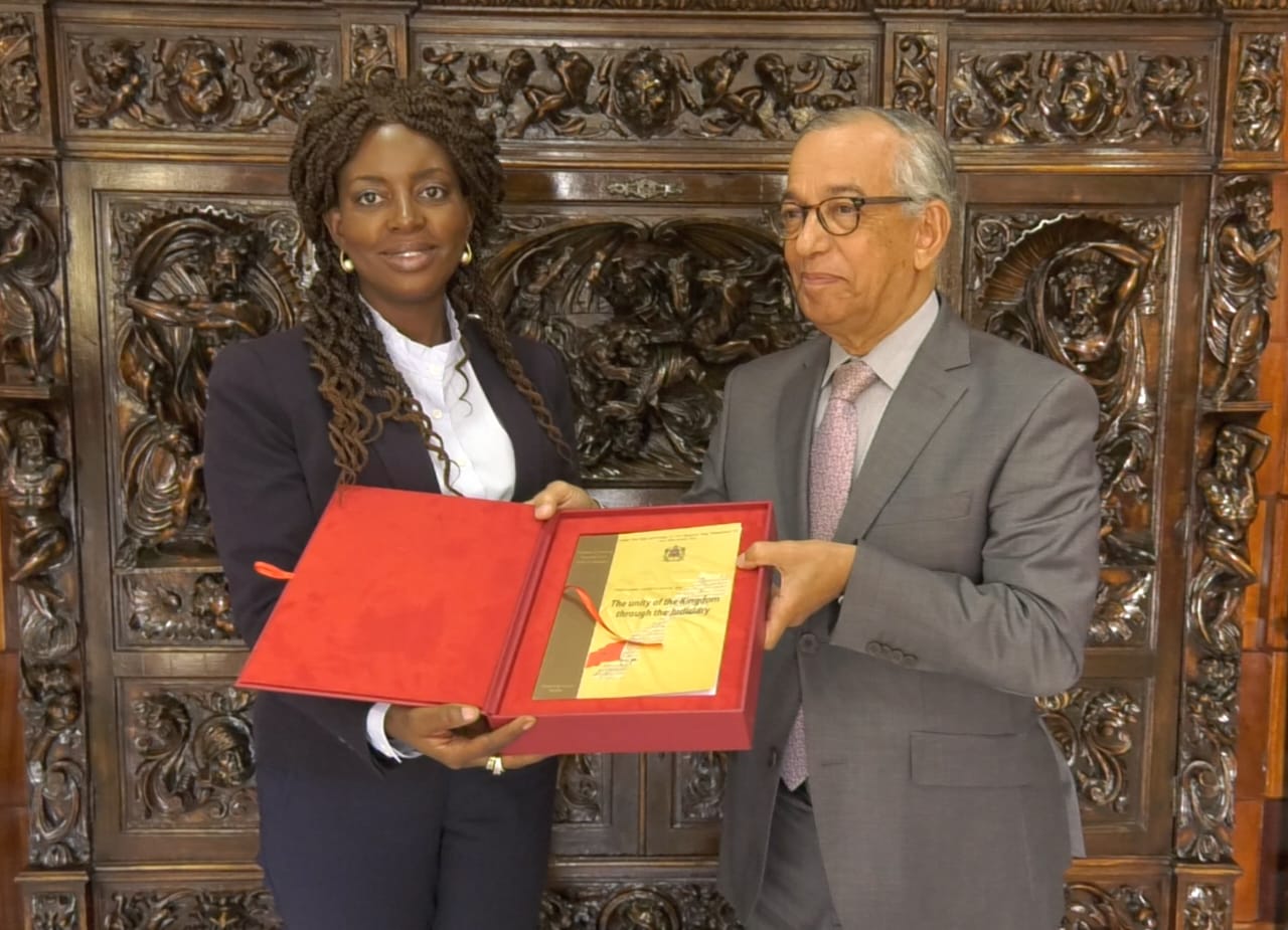 السيد الرئيس المنتدب للمجلس الأعلى للسلطة القضائيةيستقبل مديرة النيابات العامة بجمهورية زامبيا السيدة Fulata Lilian Shawa-Siyunyi 1 IMG 20200310 WA0052 1