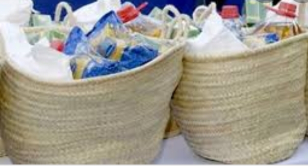 مساعدات غذائية لفائدة أسر معوزة بأقليم الحوز بمراكش . 1 IMG 20200404 WA0011