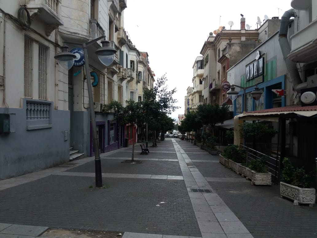 الملائكة تحلق فوق سماء (حومة الشياطين) بطنجة في زمن كورونا 1 IMG 20200410 WA0129