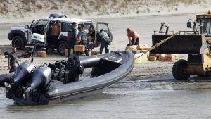 las estacas antinarcos siguen pendientes en el rio del hachis