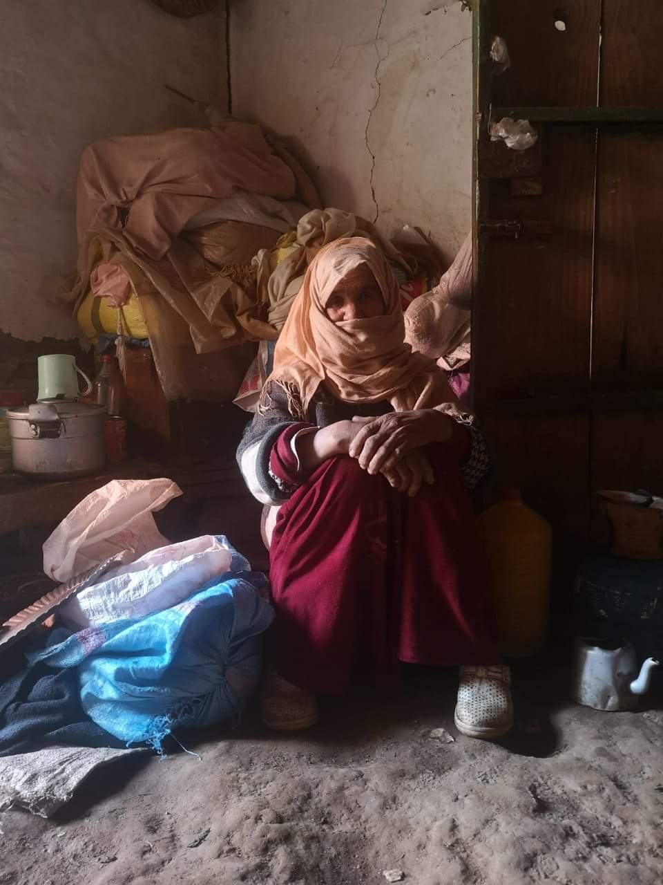 بالصور: مواطنتان بالمعازيز تعيشان في كوخ قصديري،ويطالبان بحقهم في السكن اللائق 1 received 204170694216998