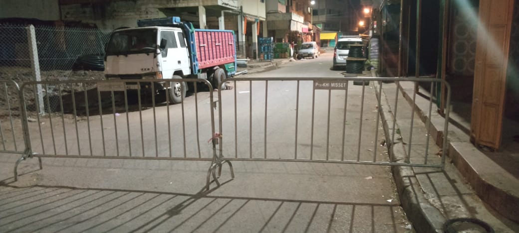 تيفلت :سد كل منافذ زنقة المهندس بمناسبة ليلة نصف رمضان كتدبير احترازي بالمدينة. 1 IMG 20200507 WA0096