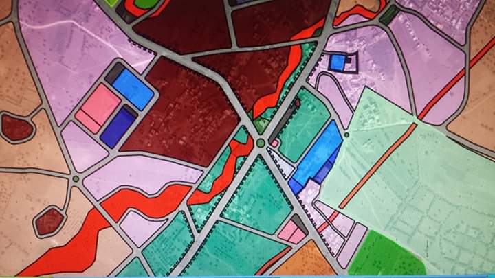 مكتب الدارسة التابع لشركة العمران يحل بجماعة زاوية إبن احميدة إقليم الصويرة لإعادة دراسة مشروع تهيئة مركز بئركوات بهده الجماعة. 1 IMG 20200529 WA0113