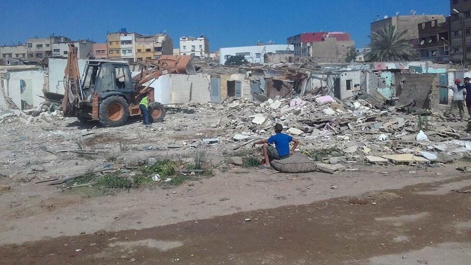 هجوم على قائد الملحقة الإدارية أولاد احمد بمنطقة الرحمة من قبل أحد سكان البراريك 1 c76b8dd5 f055 4974 9980 d5399c4bb2b8