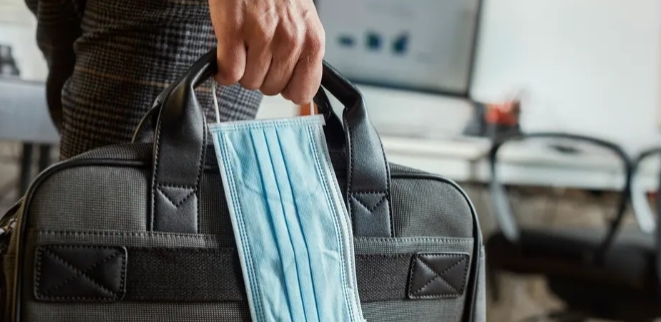 إنذار بأزمة بيئية بسبب أقنعة كورونا المتلفة..فما الحل ياترى؟!!. 1 IMG 20200810 WA0057