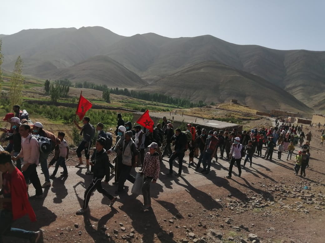 دواوير إملشيل تخرج في مسيرة احتجاجية للمطالبة بتحسن أوضاع الجماعة 1 IMG 20200822 WA0036