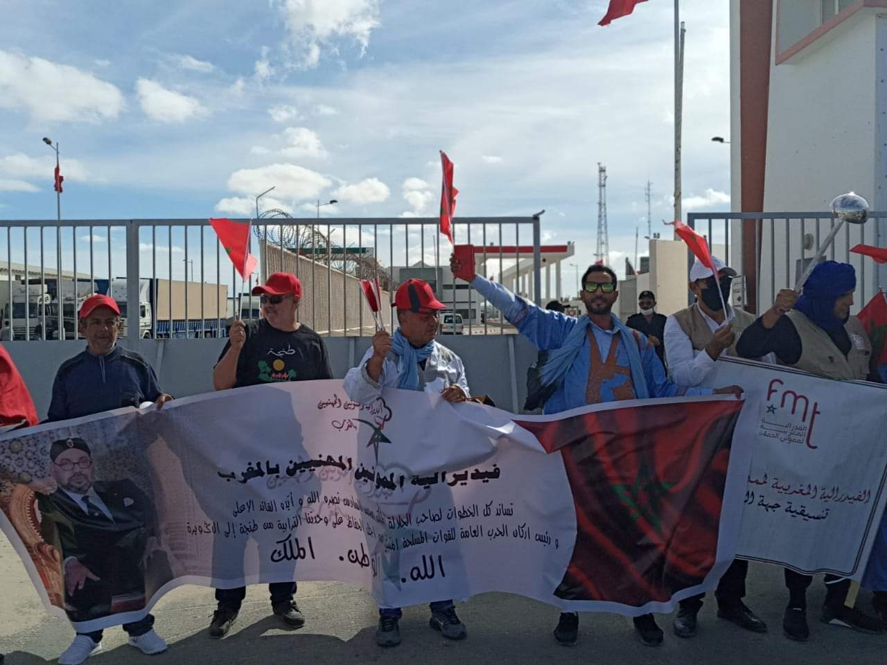 الممونين المهنيين بالمغرب يثمنون سياسة الدولة بالكركرات. 1 received 188964202861281