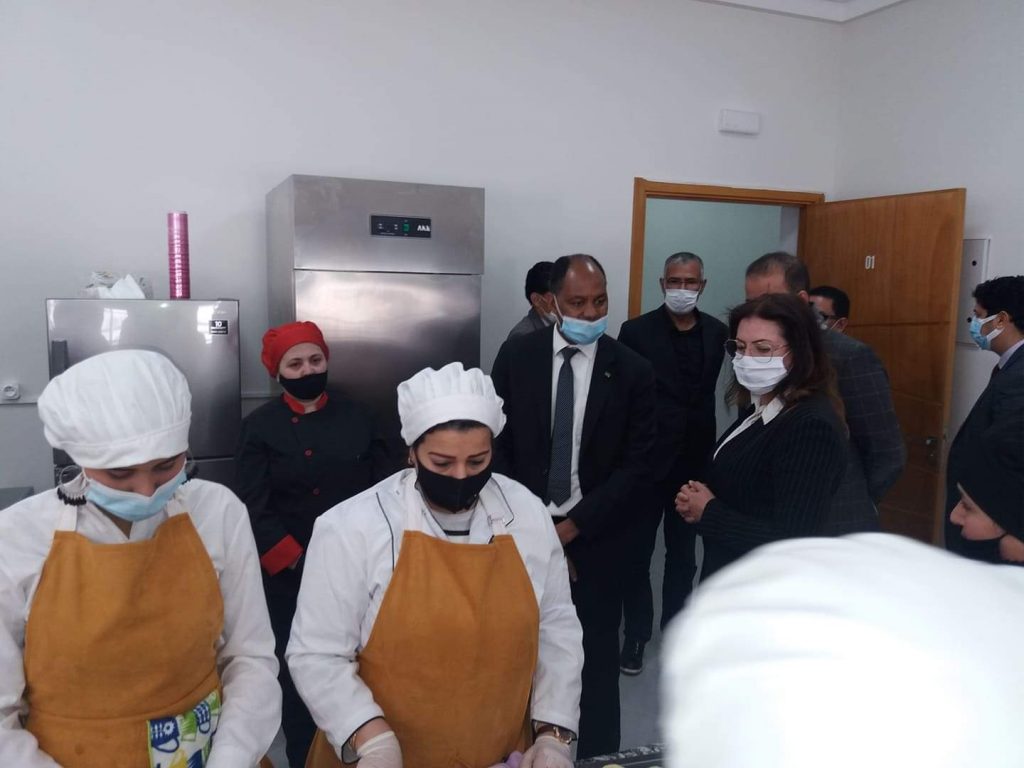 وزير التشغيل والشباب والرياضة الموريتاني ينبهر بتجربة مجمع الشباب والطفولة فال فلوري بطنجة 2 IMG 20210317 WA0038