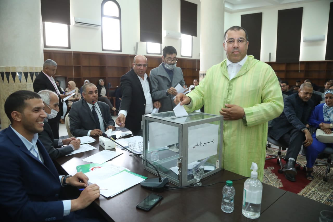 تجديد التفة في الاستاذ هشام الفتاوي رئيسا للمجلس الجهوي للمفوضين القضائيين لمراكش – ورزازات 1 IMG 20210328 WA0071