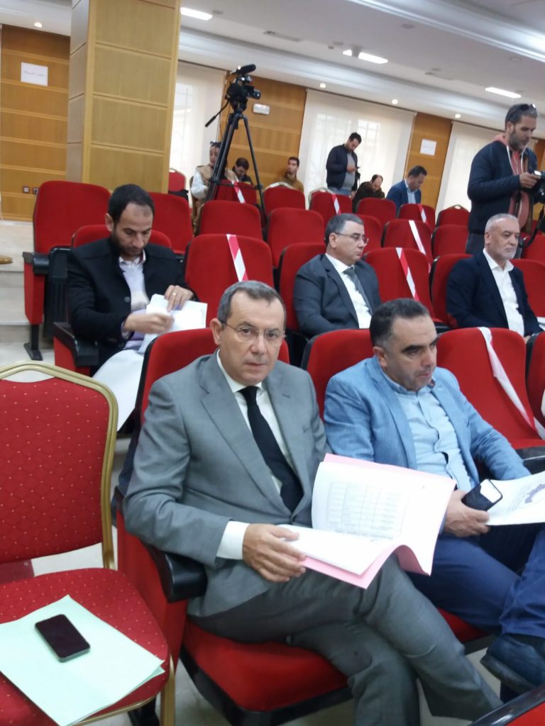 عمر مورو رئيس مجلس جهة الشمال يدعو الأعضاء إلى التحلي بروح المبادرة والمقاولة 4 IMG 20211112 WA0046