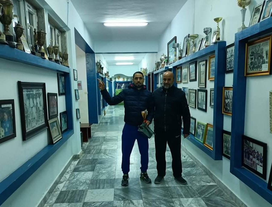 نجم الرجاء السابق عبد المجيد الدين الجيلاني يحط الرحال بالأولمبي الزاوية الليبي  لتطوير الكرة داخل الفريق