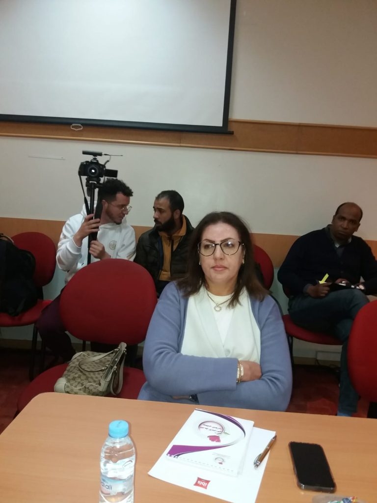 مسؤولون وخبراء يستحضرون بطنجة الصعوبات المعترضة للشباب في المشاركة السياسية. 3 IMG 20220108 WA0021