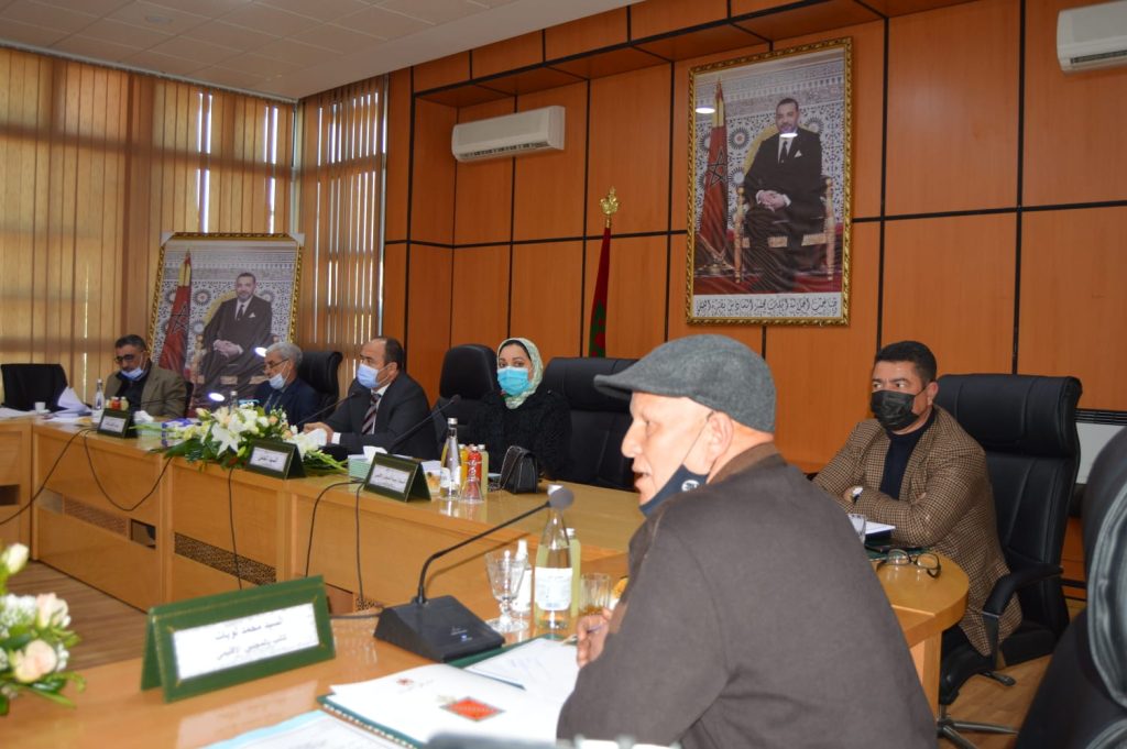 الخميسات:التعليم والصحة أهم نقط دورة يناير للمجلس الاقليمي 7 IMG 20220110 WA0086