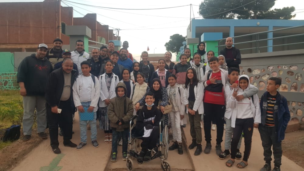 ايت اسحاق ….اطر وتلاميذ وتلميذات ثانوية الزاوية الاعدادية يحتفلون باليوم الوطني للسلام الطرقية "الطريق تقتل" 8 IMG 20220225 WA0013