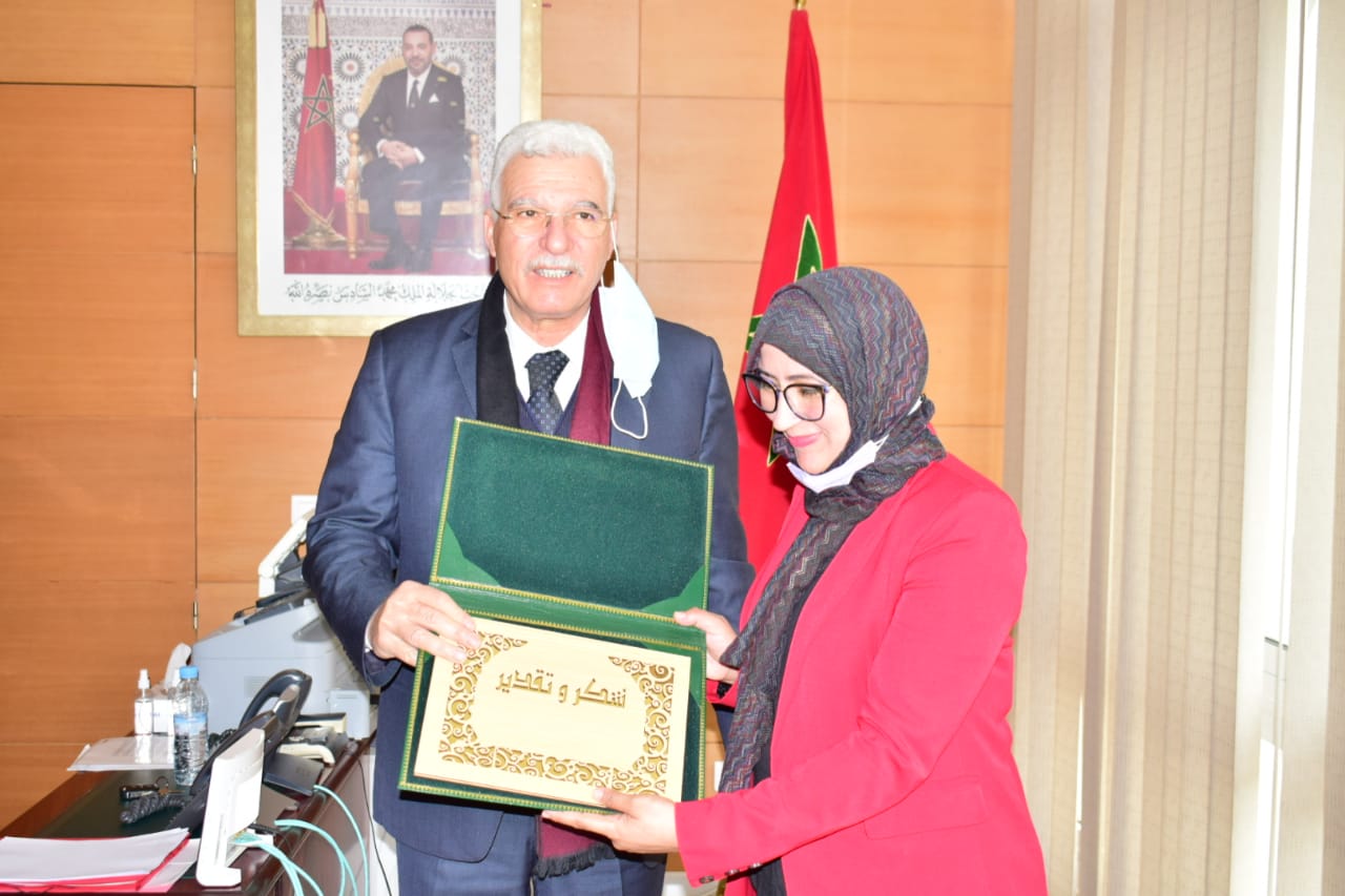 عامل اقليم سيدي بنور يستقبل الفائزة بالمسابقة التلفزيونية 1 IMG 20220225 WA0064