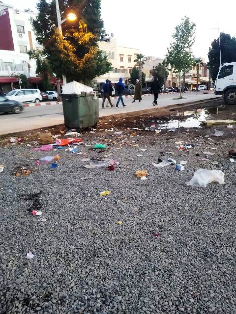 خنيفرة : أزبال متراكمة تطرح عدة تساؤلات حول الصفقة المبرمة بين الجماعة الترابية لمريرت وشركة أوزون 4 IMG 20220418 WA0006