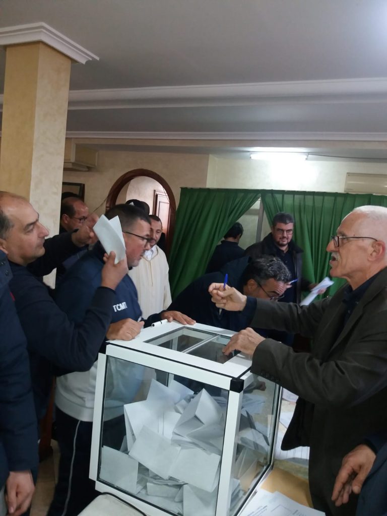 انتخاب نور الدين الحرتي رئيسا للنادي البلدي لكرة المضرب بطنجة. 6 IMG 20220422 WA0048