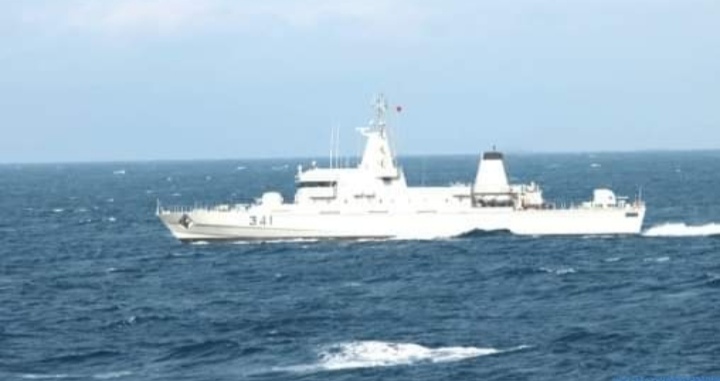 البحرية الملكية المغربية تُفشل عملية لتهريب المخدرات في عرض ساحل الحسيمة : حجز 1.5 طن من مخدر الشيرا. 1 IMG 20220428 WA0061