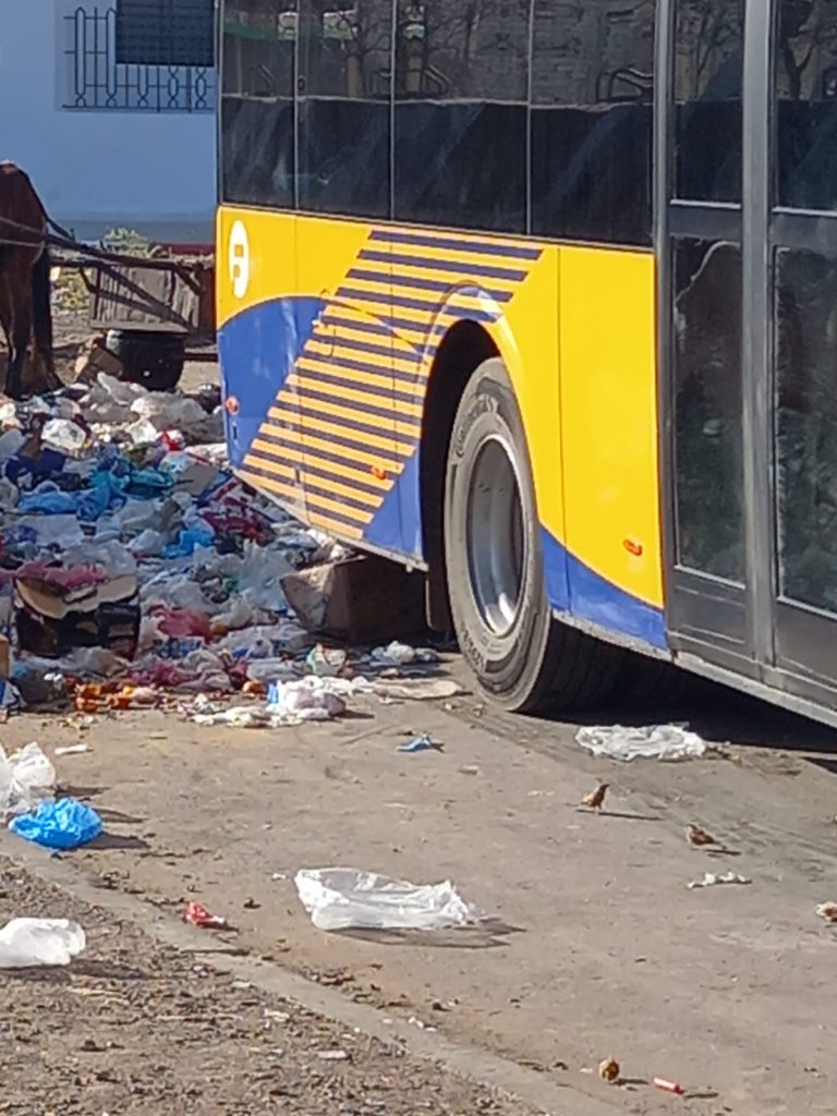 ظاهر إنتشار الأزبال تسائل المجلس المسير لجماعة القنيطرة 2 IMG 20220505 WA0254