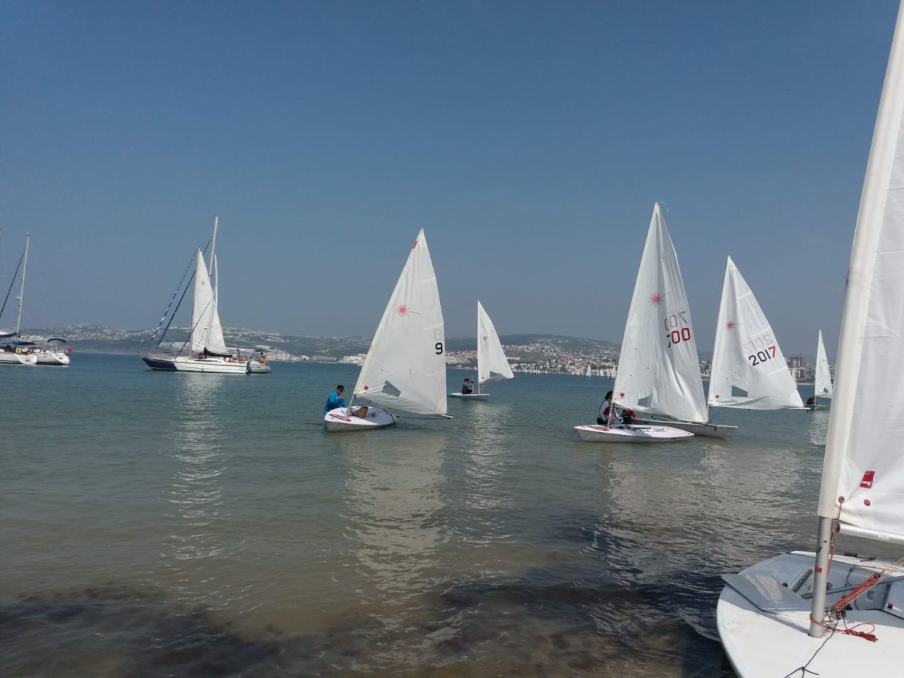 مشاركة متميزة للأطفال الصغار في فعاليات الدورة 87 لسباق الزوارق الشراعية بطنجة. 2 IMG 20220514 WA0030