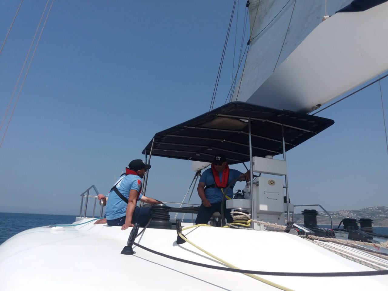 مشاركة متميزة للأطفال الصغار في فعاليات الدورة 87 لسباق الزوارق الشراعية بطنجة. 4 IMG 20220514 WA0033