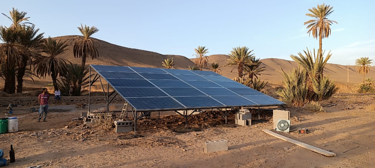 تركيب ألواح الطاقة الشمسية للري من أجل انقاد واحة النخيل بدوار زاوية أوزدين باقليم زاكورة. 4 IMG 20220911 WA0049