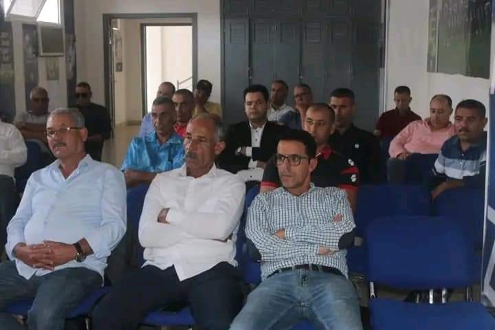 بالصور عبد الغاني مخداد و عبد السلام بلقشور يترأسان اجتماعا لدراسة تحويل السوق الأسبوعي 4 IMG 20220921 WA0088