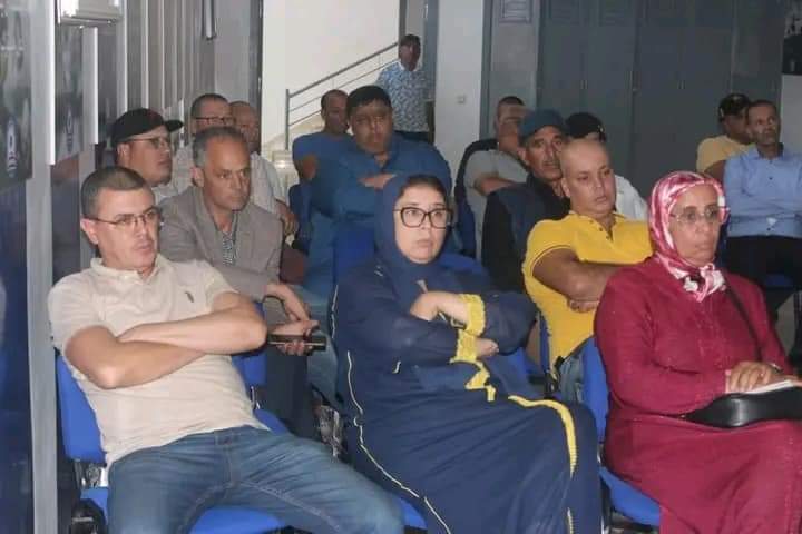 بالصور عبد الغاني مخداد و عبد السلام بلقشور يترأسان اجتماعا لدراسة تحويل السوق الأسبوعي 3 IMG 20220922 WA0000